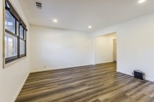 Open floor plan living room and kitchen